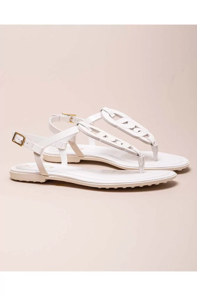 Tod's - Flat toe thong sandals made of patent calf leather with