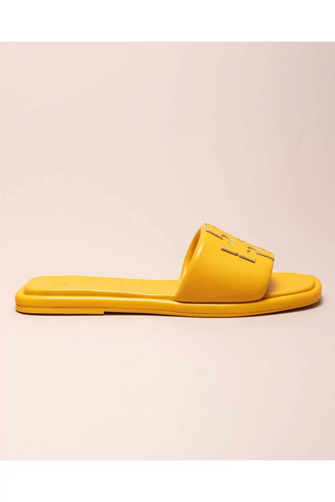 Tory Burch - Flat mules made of leather with double T logo, yellow for women