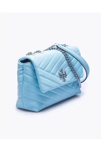 Sac Tory Burch "Kira" bleu, rabat matelassé, logo et chaîne en métal